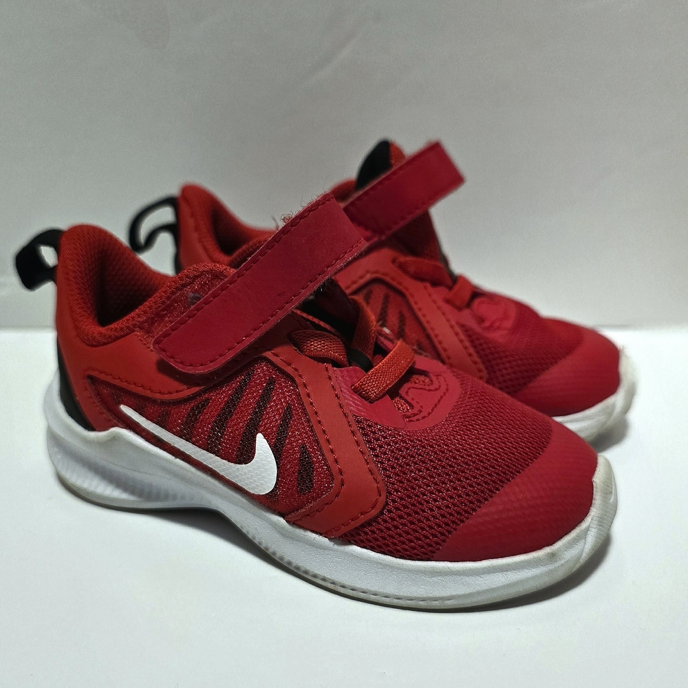 Nike Kids Red and White Sneakers